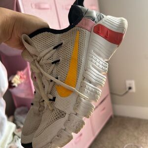 Nike Kids Sneakers - Cream and Yellow with Red